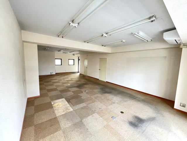 平針サンシャインの内装
