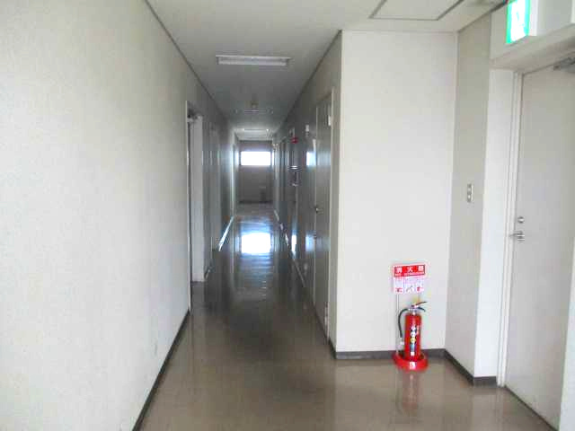 TSビルのロビー