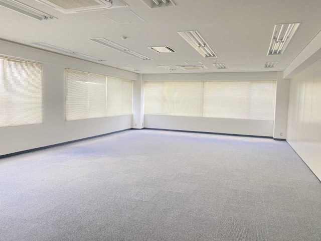 TSビルの内装