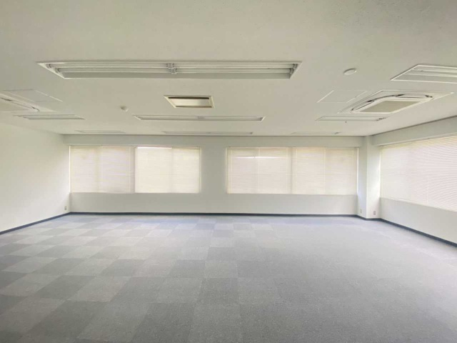 TSビルの内装