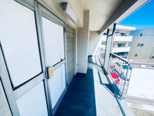 Verede桃山(ヴェルデ トウザン)の玄関