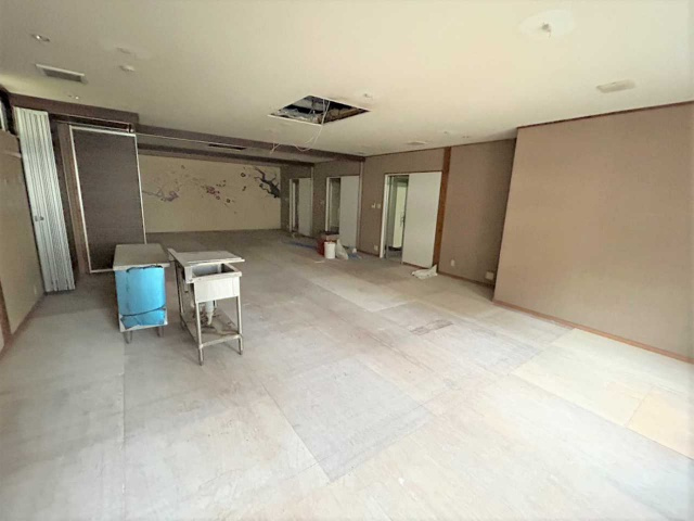 若宮町 にしきビルのロビー