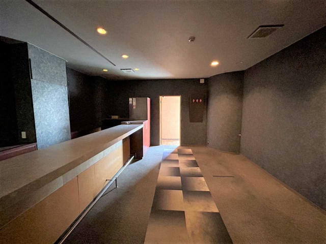 日之出ビルのロビー