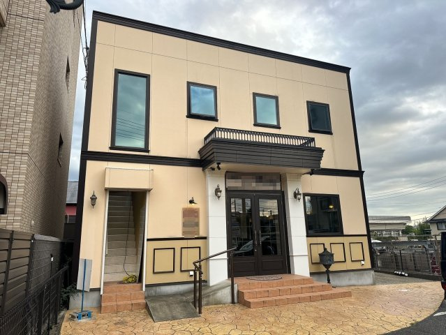 緑区亀が洞1丁目貸店舗・事務所の外観