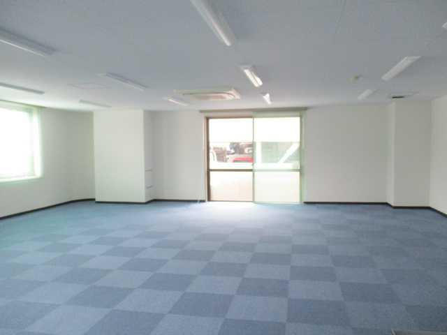 西町 金井ビルのロビー