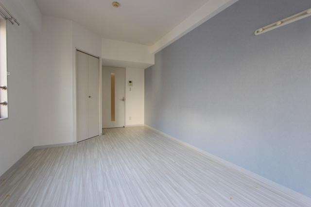 Welsh.Sビル2の洋室