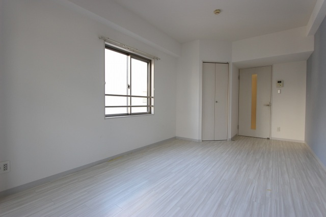 Welsh.Sビル2の洋室