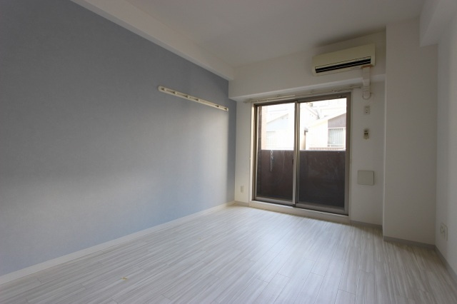 Welsh.Sビル2の洋室