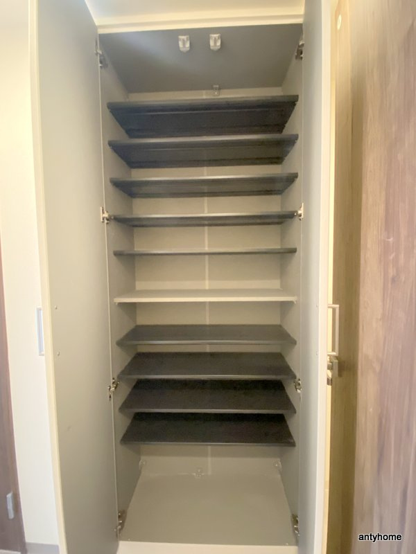 コンフォリア新梅田　仲介手数料無料の収納