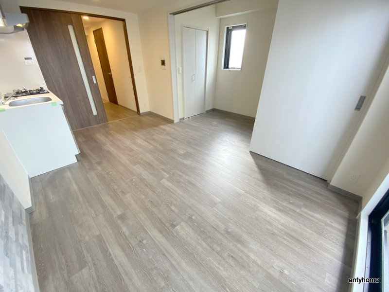 コンフォリア新梅田　仲介手数料無料の居間・リビング