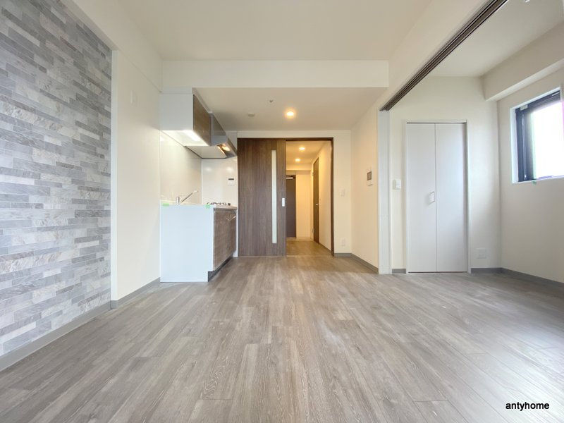 コンフォリア新梅田　仲介手数料無料の居間・リビング