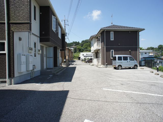 【駐車場】 | ヴィヴァーチェF | 駐車場2台込みです♪
