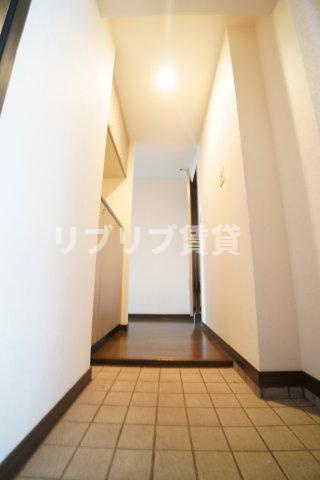 ダイアパレス千葉中央公園の玄関