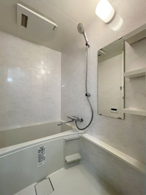 【浴室】 | アネーロ西新Ⅳ（アネーロニシジンフォー） | 別号室の写真になります。現況優先。