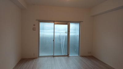 【洋室】 | リバティR天神 2 | 別号室の写真になります。現況優先。