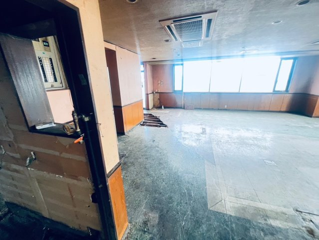 センチュリー太子の内装