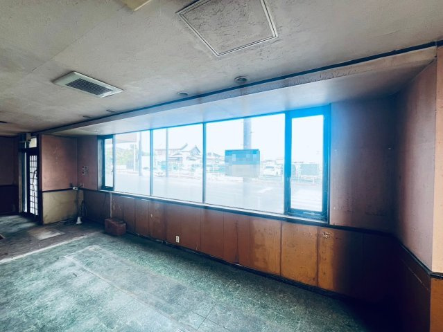 センチュリー太子の内装