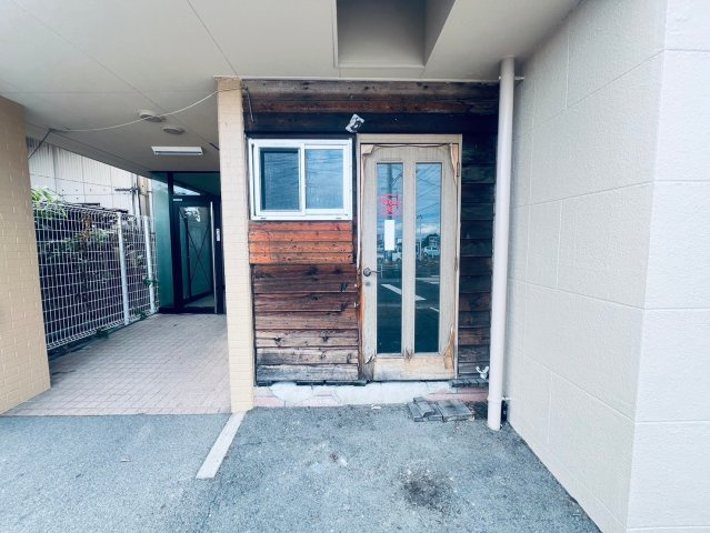 センチュリー太子のエントランス