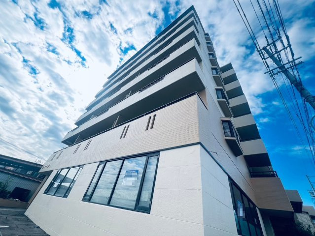 センチュリー太子の外観