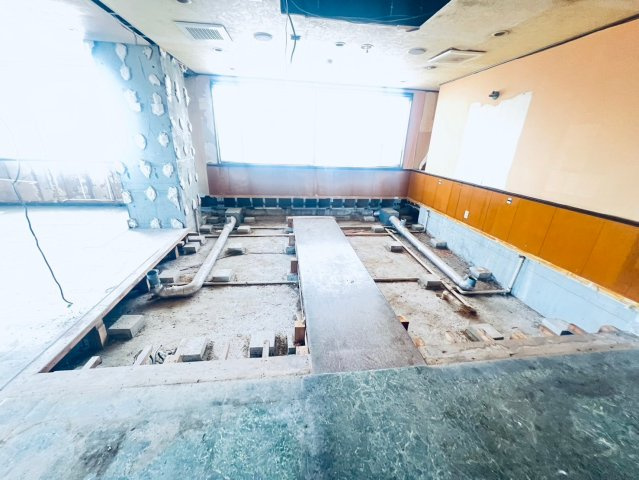 センチュリー太子の内装