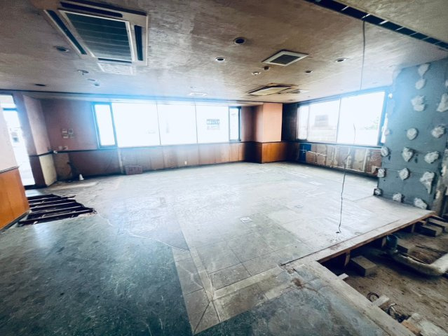 センチュリー太子の内装