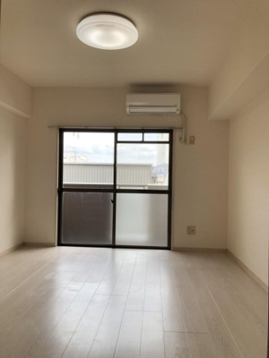 【居間・リビング】 | 第5マルヤビル原田 | 別号室の写真になります。現況優先。