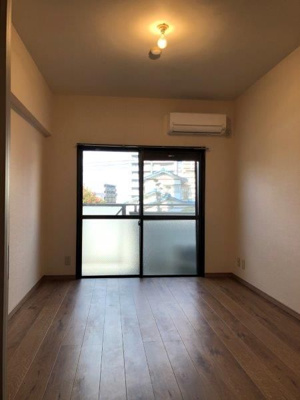 【居間・リビング】 | アートイン原田 | 別号室の写真になります。現況優先。