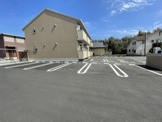 サニーハイツの駐車場