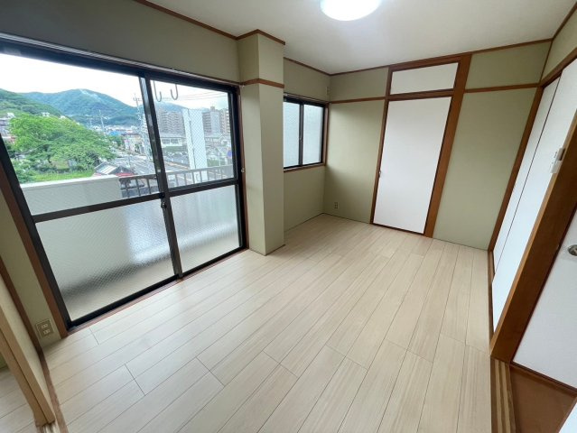 第一池田ビルの洋室