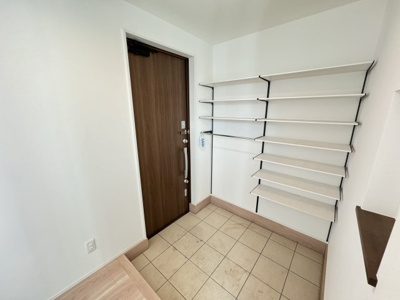 【玄関】 | 熊谷市船木台　平屋中古住宅   | 現地(2024年3月撮影)