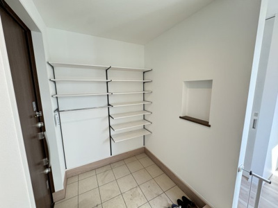 【玄関】 | 熊谷市船木台　平屋中古住宅   | 現地(2024年3月撮影)