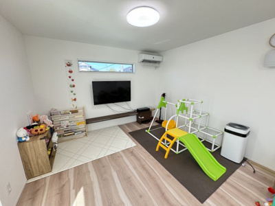 【居間・リビング】 | 熊谷市船木台　【平屋】中古住宅   | 現地(2024年3月撮影)