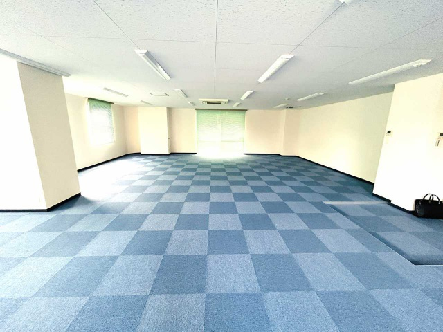 西町 金井ビルのロビー