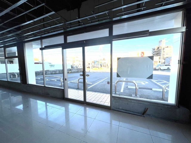 ピボット東浦森岡店舗のその他