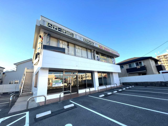 ピボット東浦森岡店舗の外観