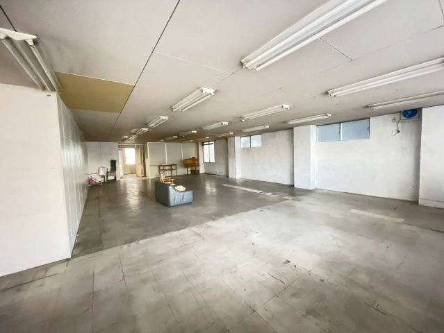 山之手 石村ビルの内装