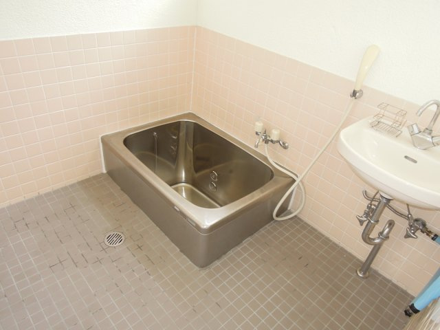 赤田住宅の浴室