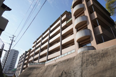 【外観】 | 【上質リフォーム】エルコンセ牛田旭 | 現地（2024年6月20日10：00頃）撮影