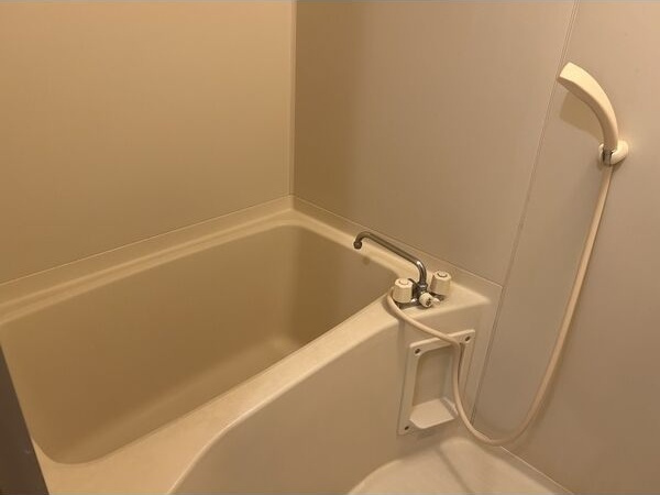 ロイヤルマンションみさき　　刈谷市近郊の賃貸ならクラスホーム刈谷店の浴室