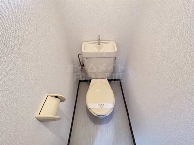 【トイレ】 | ハーモニー南市岡 | 落ち着いた色調のトイレです