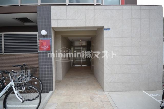 グランパシフィック今宮のエントランス