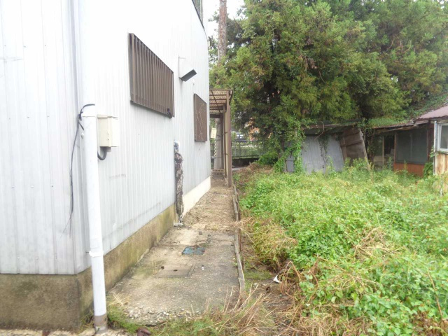 平戸橋町神田 貸店舗の庭