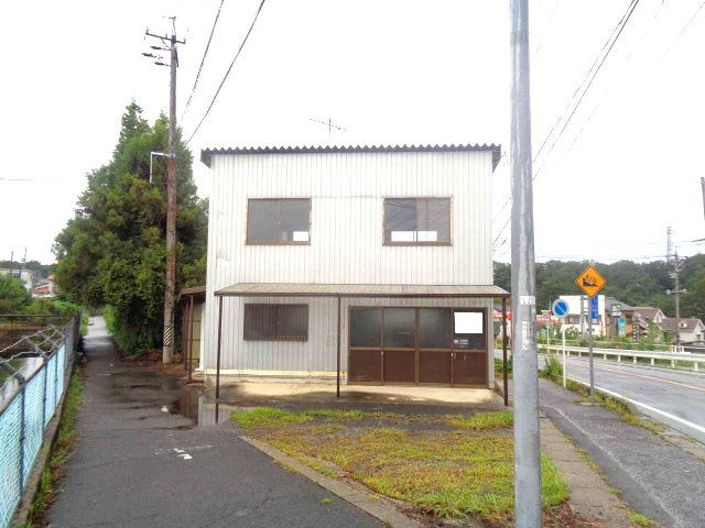 平戸橋町神田 貸店舗の駐車場