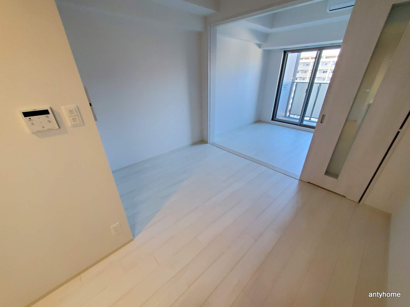 エスリードレジデンス江坂垂水町 仲介手数料無料の寝室