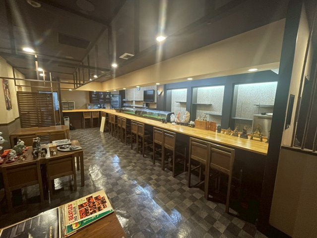 朝日町　居抜店舗の内装