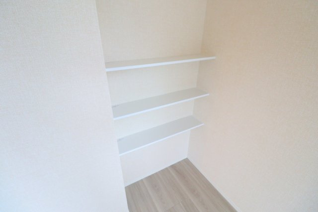 ウェルフィールドの収納|棚