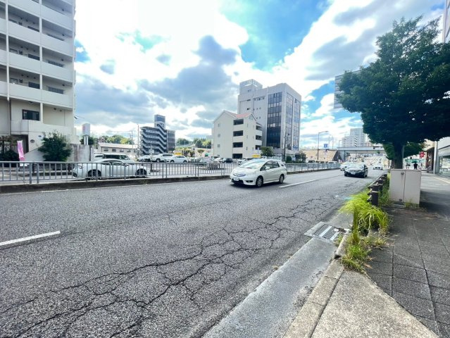 中根第2ビルの周辺