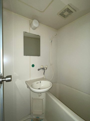 【浴室】 | ハーモニーハウス | 別号室の写真になります。現況優先。