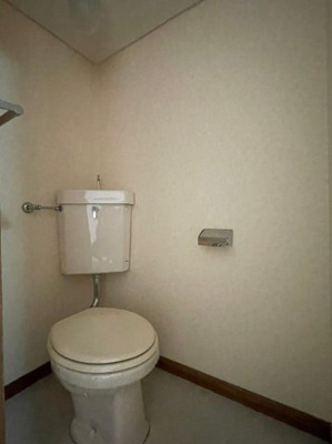 【トイレ】 | ハーモニーハウス | 別号室の写真になります。現況優先。