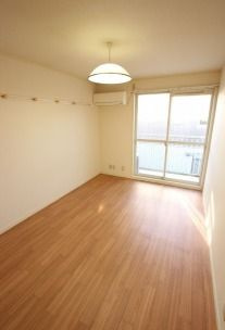 【洋室】 | ラフォーレ松山 | 別号室の写真になります。現況優先。